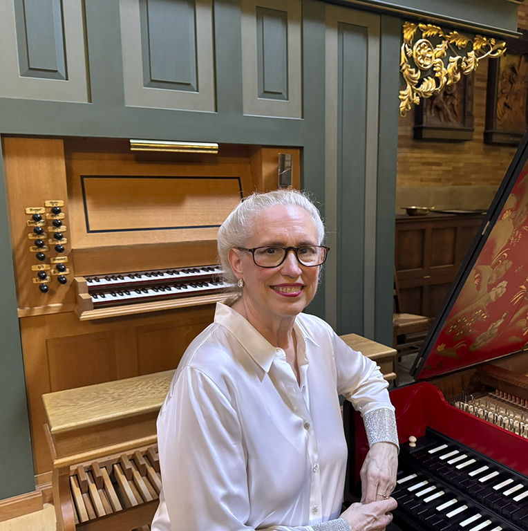 Dr Gwendolyn Toth